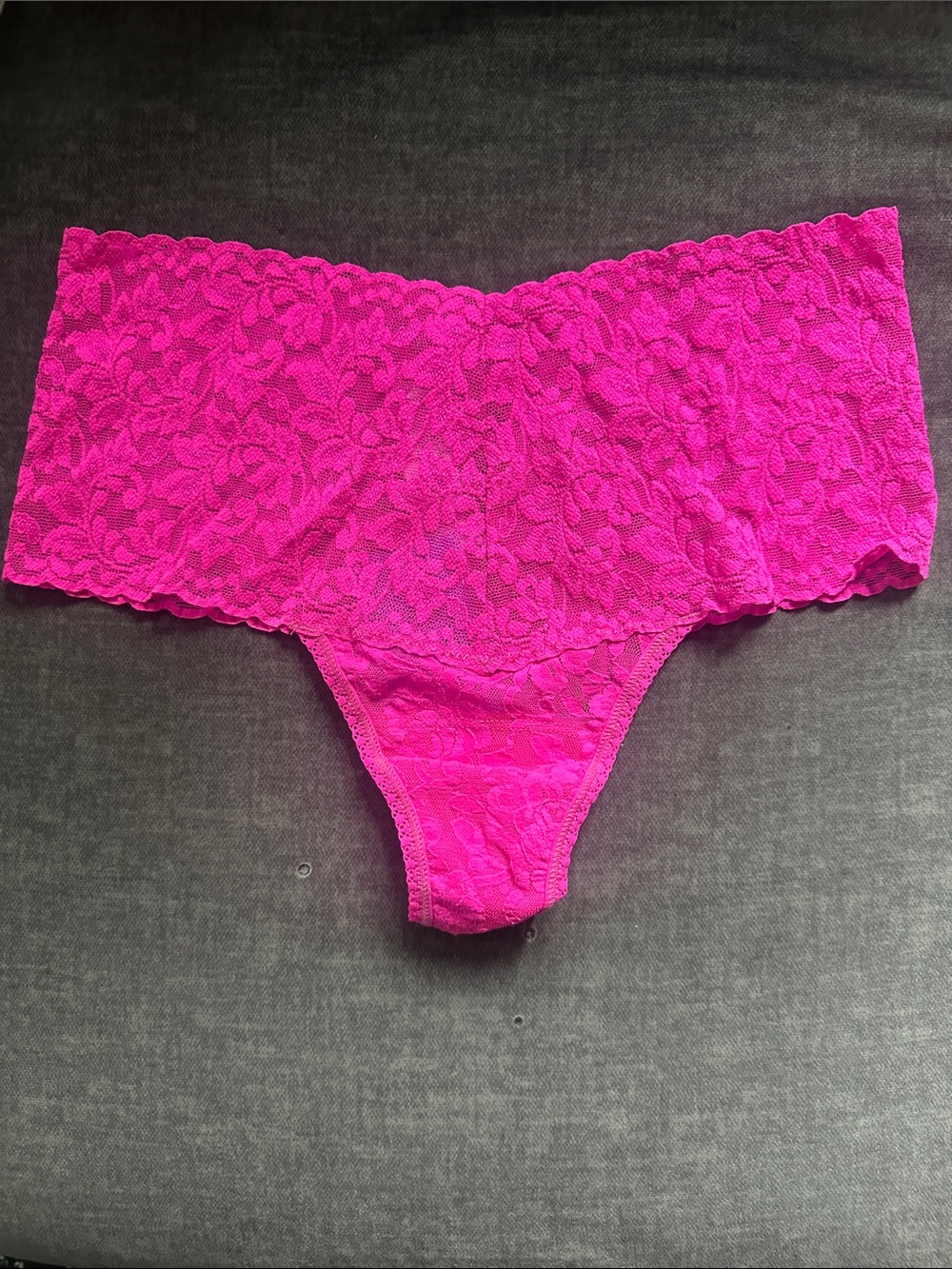 Hanky Panky Bright Pink Retro Thong - Picture 2 of 2